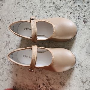 Capezio girls tap shoes